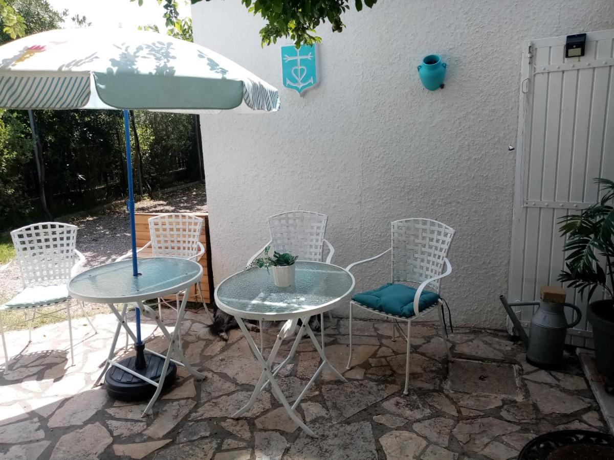 Le Flamant Rose Bed and Breakfast Salin-de-Giraud Esterno foto
