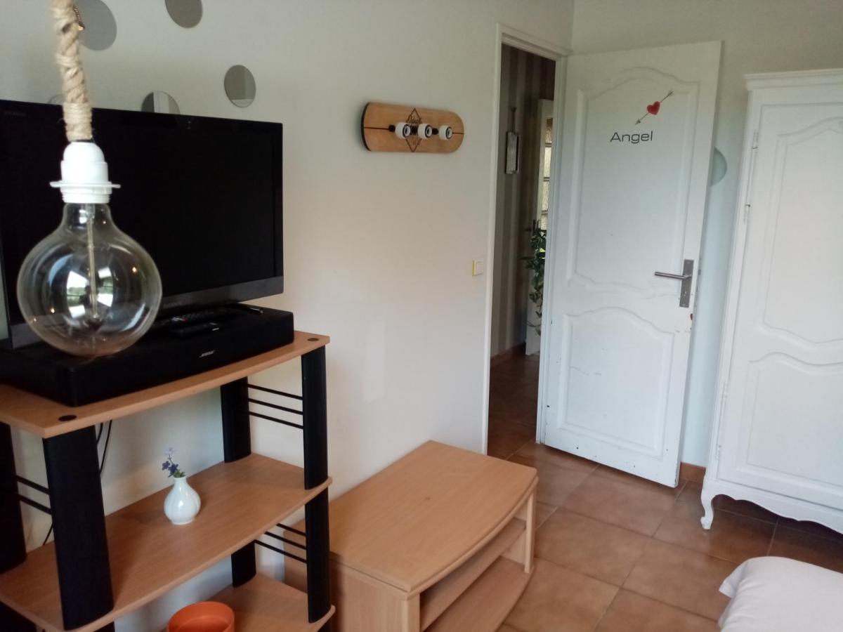 Le Flamant Rose Bed and Breakfast Salin-de-Giraud Esterno foto