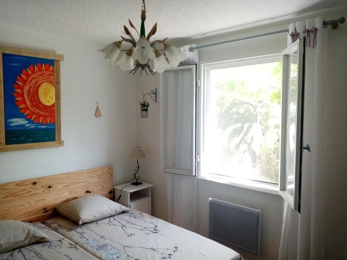 Le Flamant Rose Bed and Breakfast Salin-de-Giraud Esterno foto