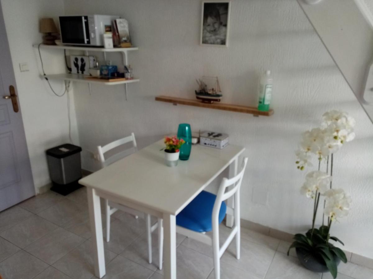 Le Flamant Rose Bed and Breakfast Salin-de-Giraud Esterno foto
